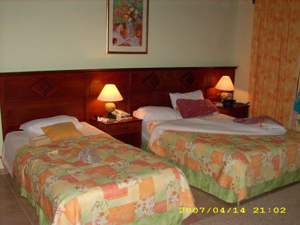 Zimmer Acapulco Beach Club & Resort