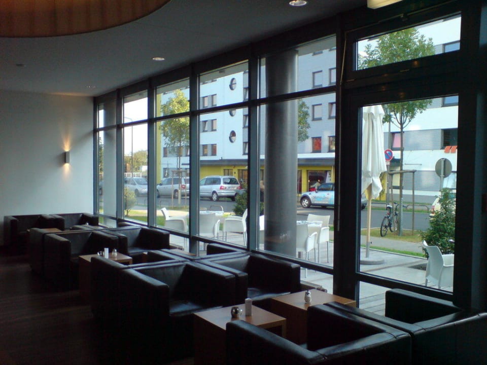 Für Sesselfrühstücker  Motel One Frankfurt Airport