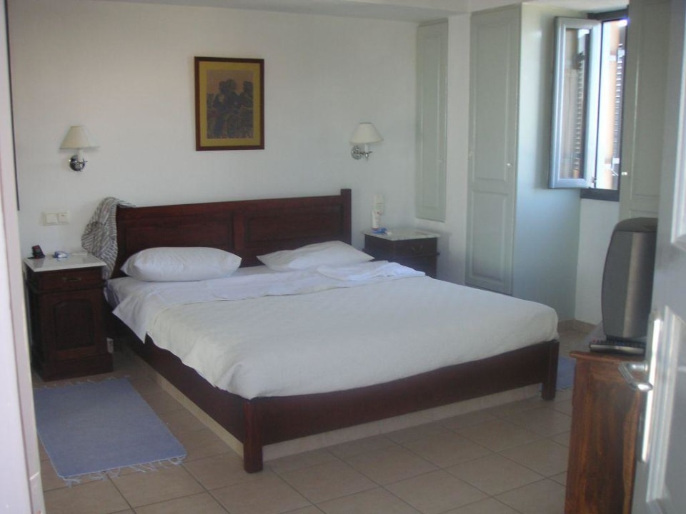Schönes, grosses Schlafzimmer Hotel Xenones Filotera
