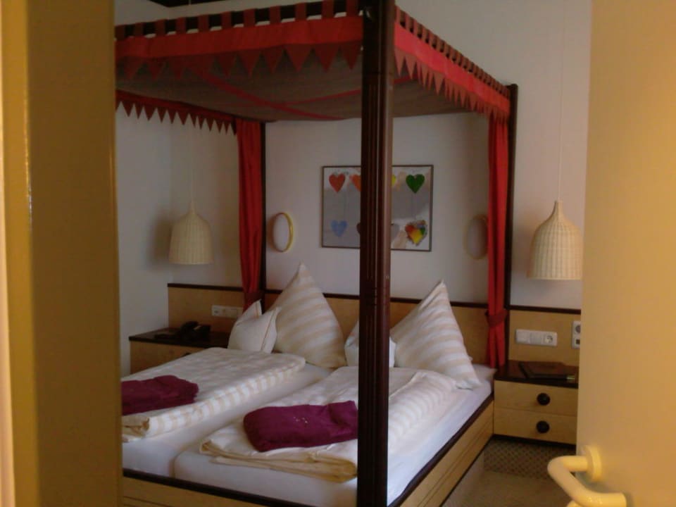 Himmelbett-Zimmer Nr. 63 Kneipp- und WellVitalhotel Edelweiss
