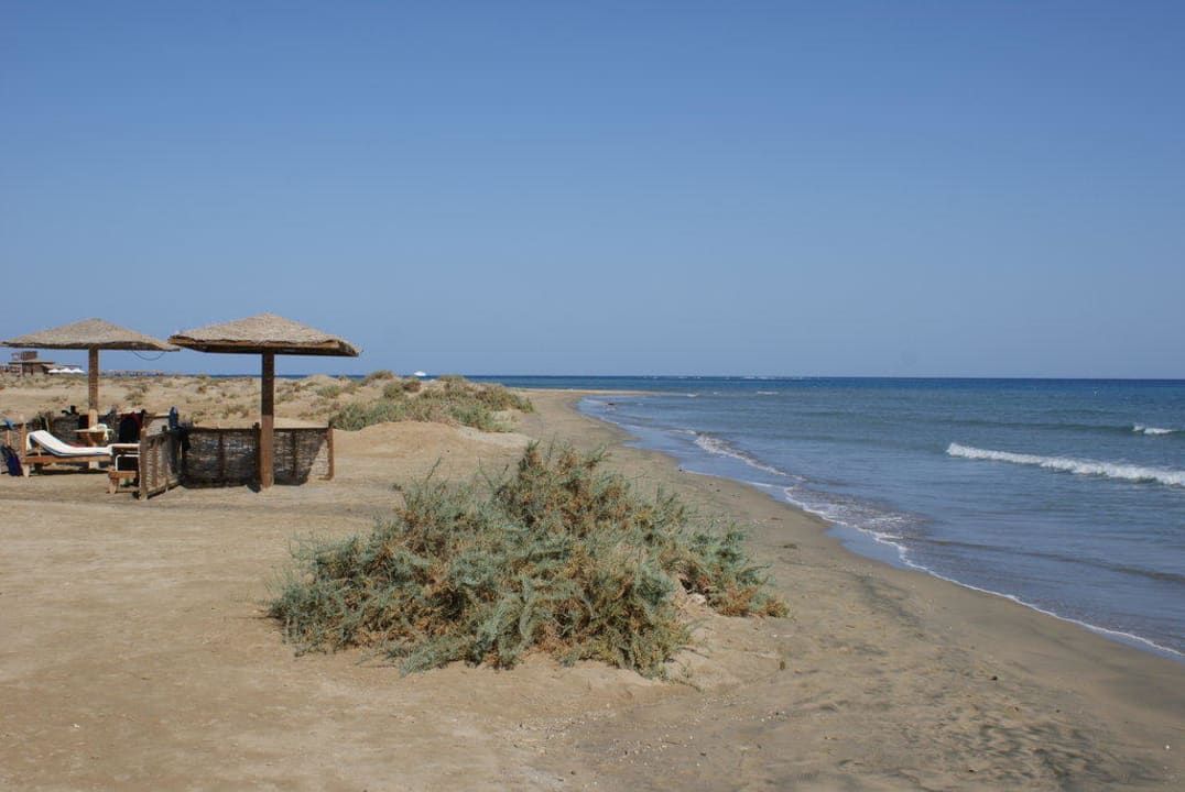 Strandabschnitt beim Beduinenzelt Lahami Bay Beach Resort