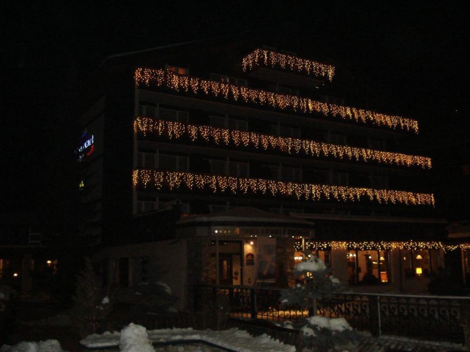 Weihnachtsbeleuchtung Alpen Resort Hotel