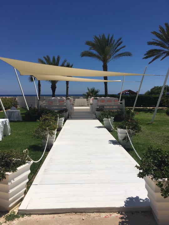 Gartenanlage Asterias Beach