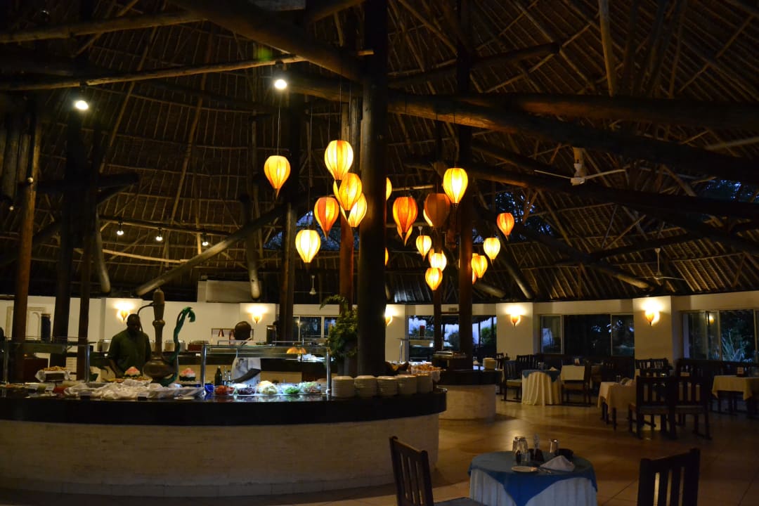 Speisen  Diamonds Leisure Beach & Golf Resort