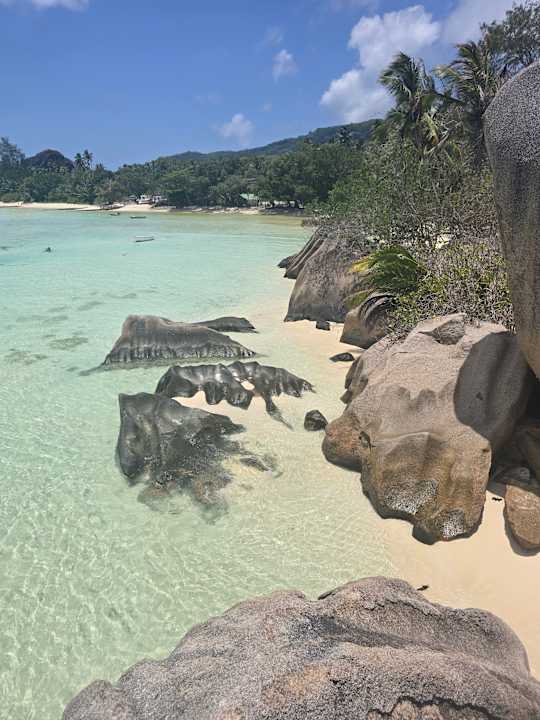 Strand Berjaya Praslin Resort