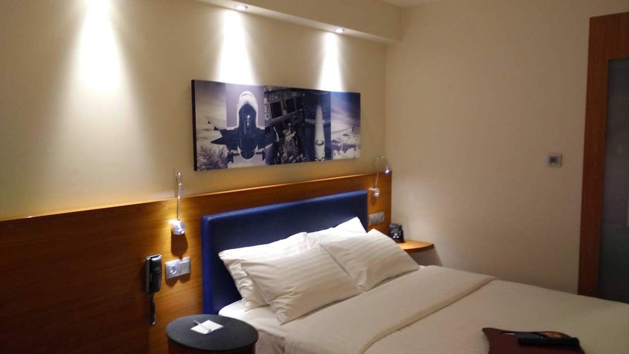 Pokój Hampton by Hilton Warsaw Airport