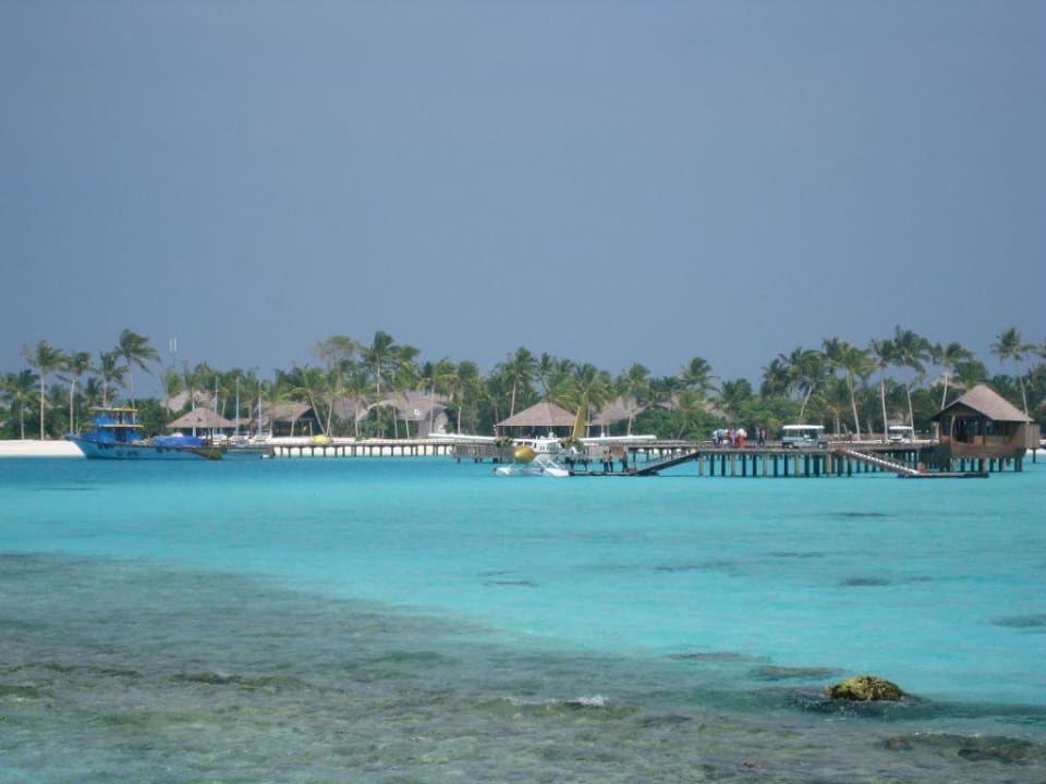 Blick vom Boot auf den Hafen Sun Siyam Iru Fushi