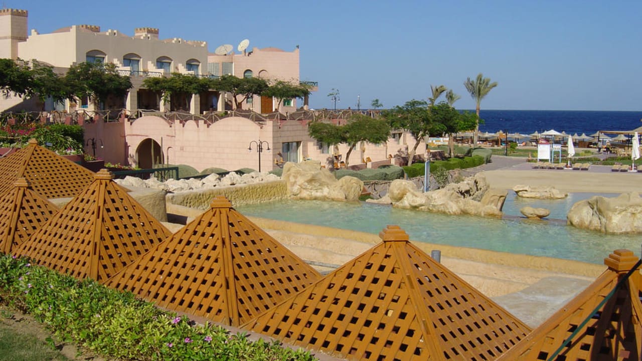 Wellenpool Sentido Akassia Beach