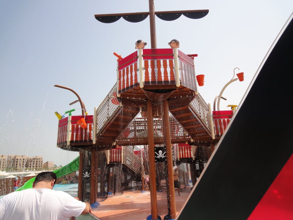 Strand DoubleTree by Hilton Resort & Spa Marjan Island