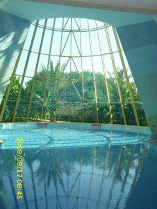 Neues Hallenbad im neuen Wellnesscenter Blue Waters Club