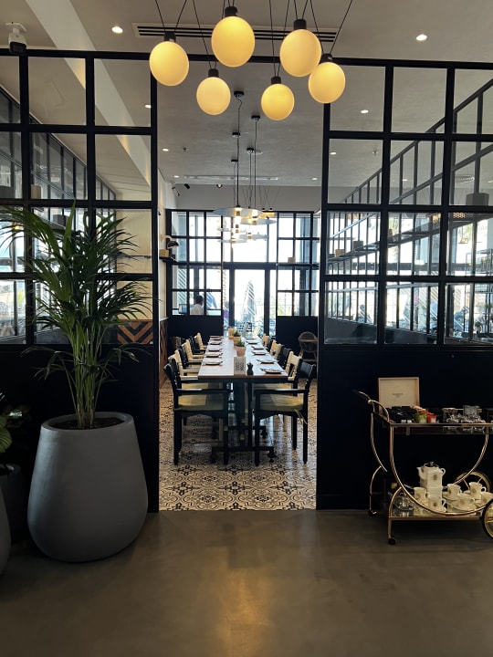 Gastro voco Dubai The Palm by IHG