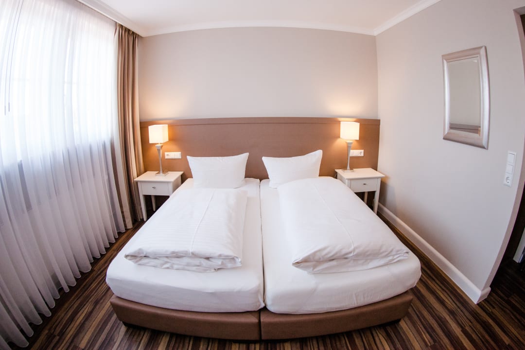 Zimmer Hirsch 1783 Hotel