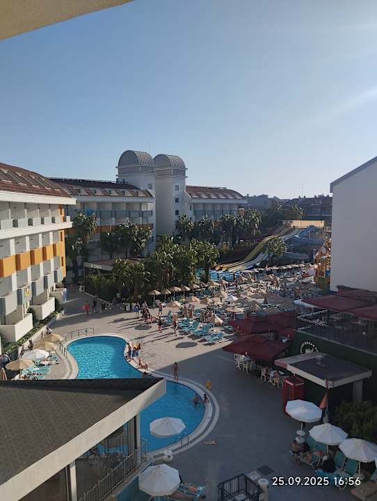 Pool Hane Family Resort