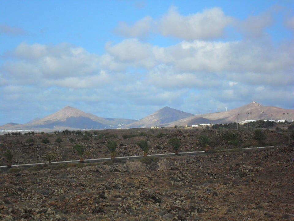 Blick vom Balkon aus Apartamentos Lanzarote Paradise