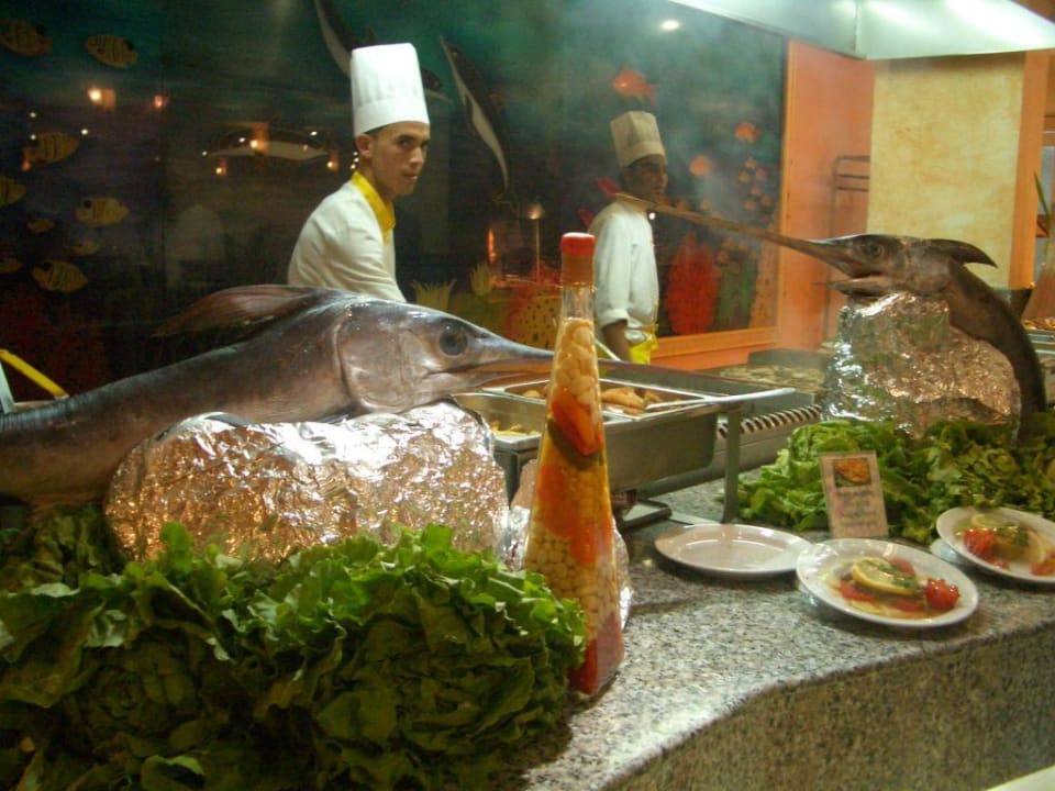 Deko mit echten Schwertfischen Hotel Paradis Palace