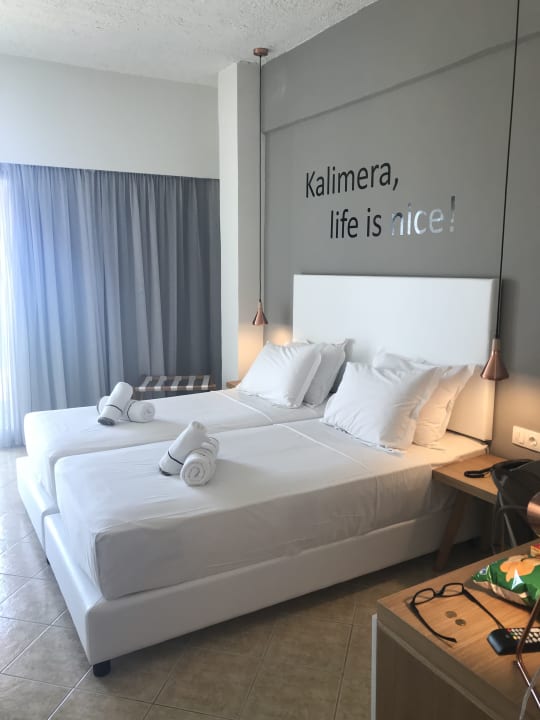 Zimmer Vasia Royal Hotel