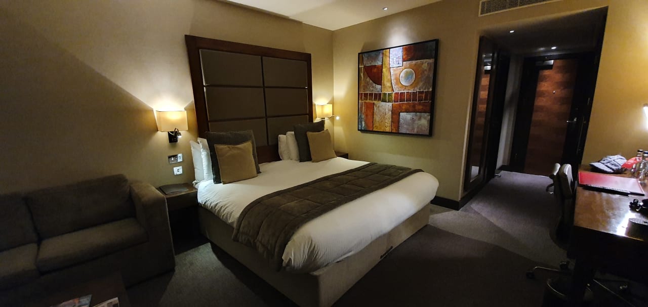 Zimmer Leonardo Royal London Tower Bridge