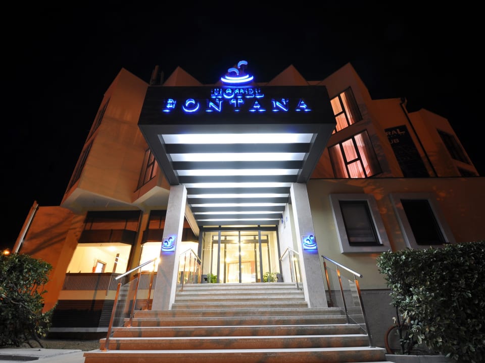 Außenansicht Hotel Fontana