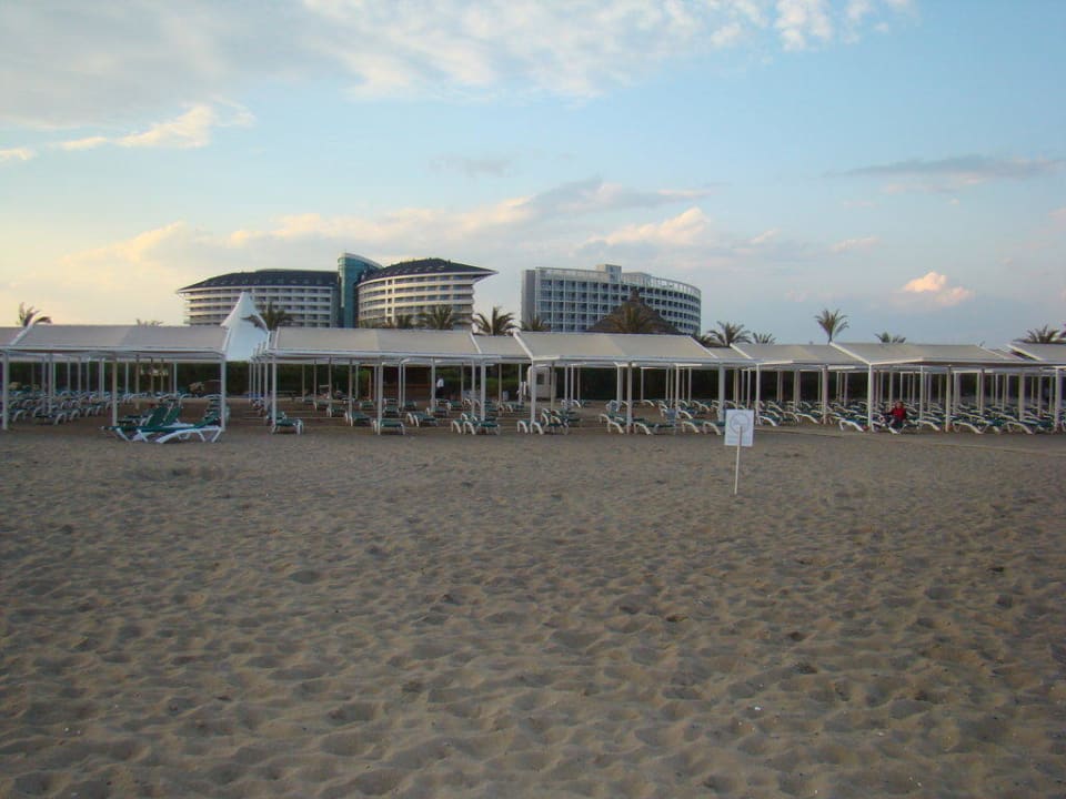 Strandsicht auf Hotel Royal Wings Hotel