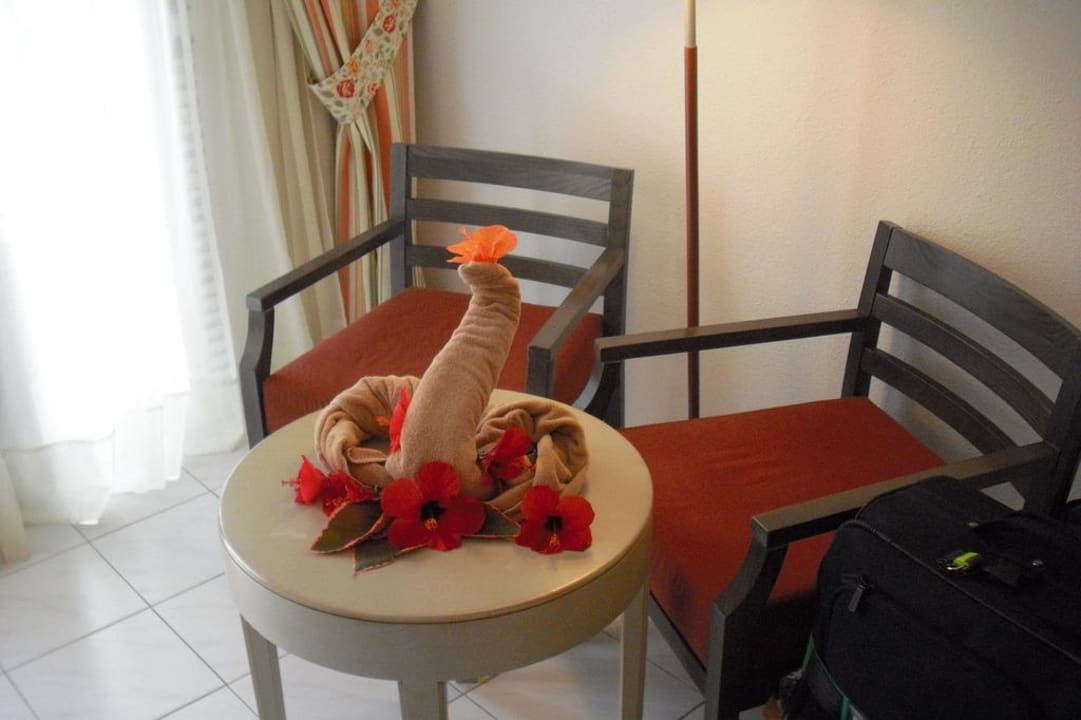 Sitzgelegenheit im Zimmer  SBH Hotel Taro Beach