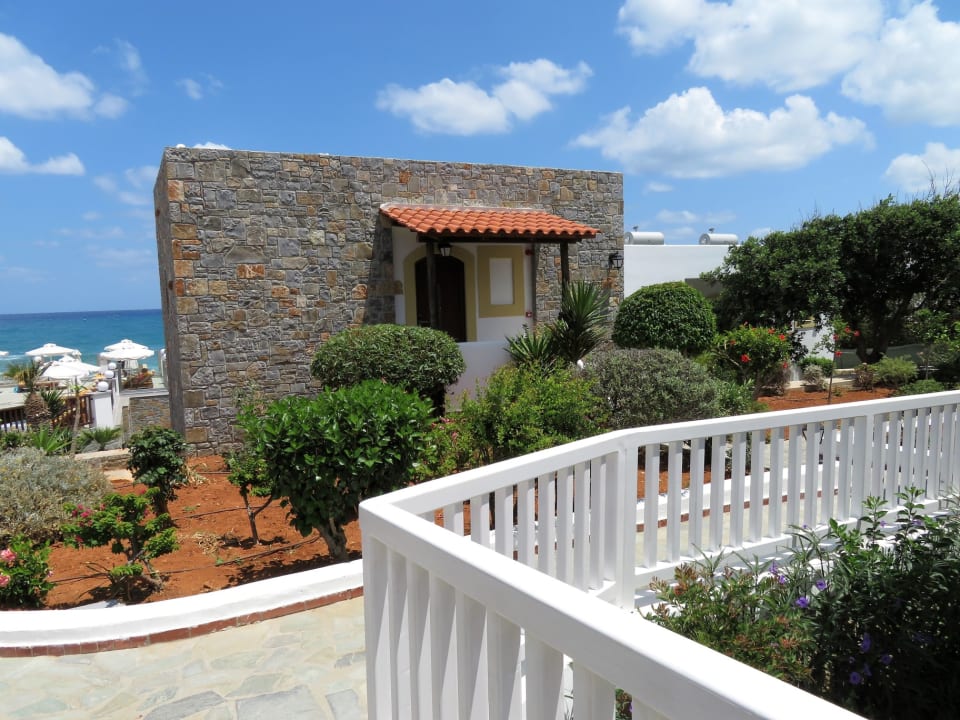 Außenansicht Alexander Beach Hotel & Village Resort
