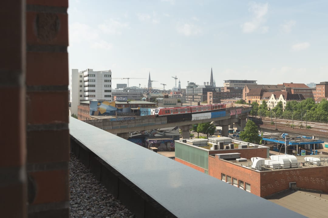 Zimmer Holiday Inn - the niu, Yen Hamburg City