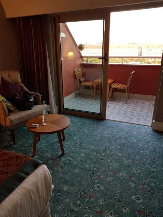 Zimmer Royal Taj Mahal Hotel