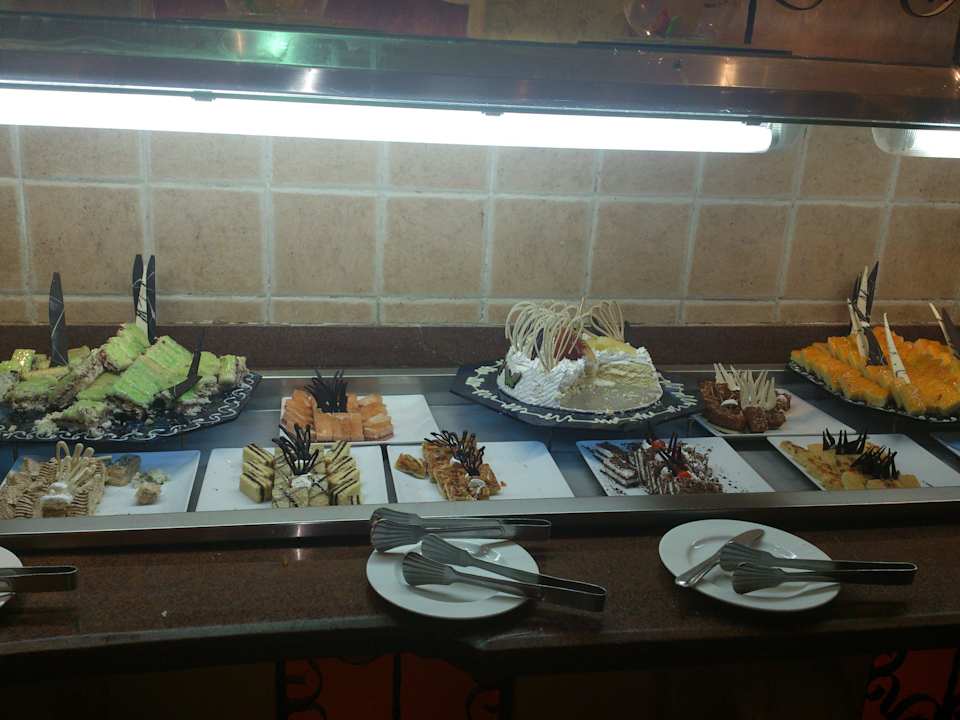 Сладости Pickalbatros Alf Leila Wa Leila Resort - Neverland Hurghada