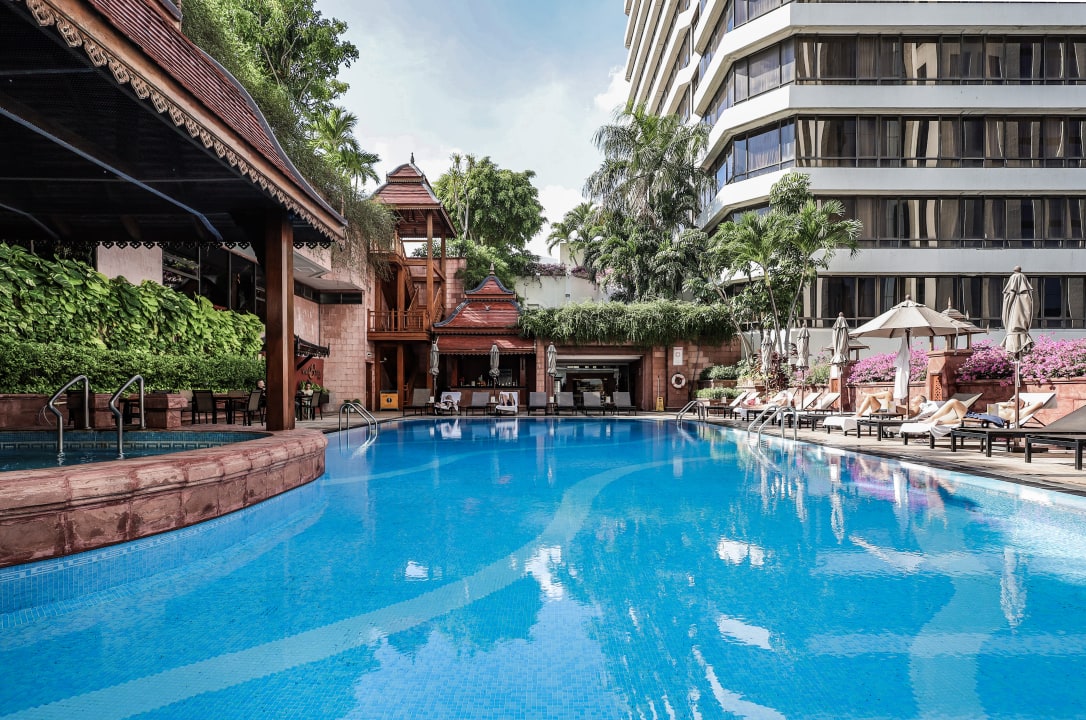 Pool The Landmark Bangkok
