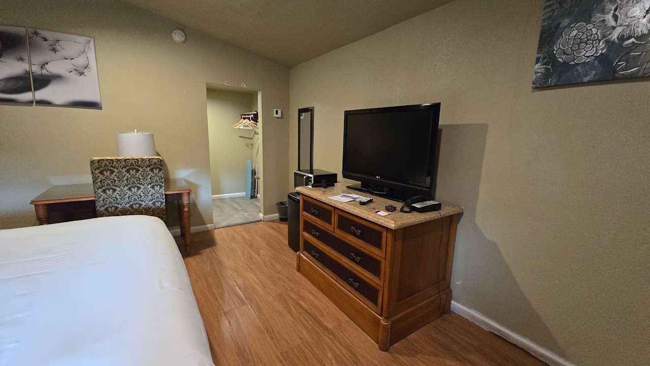 Zimmer The INN ON 66