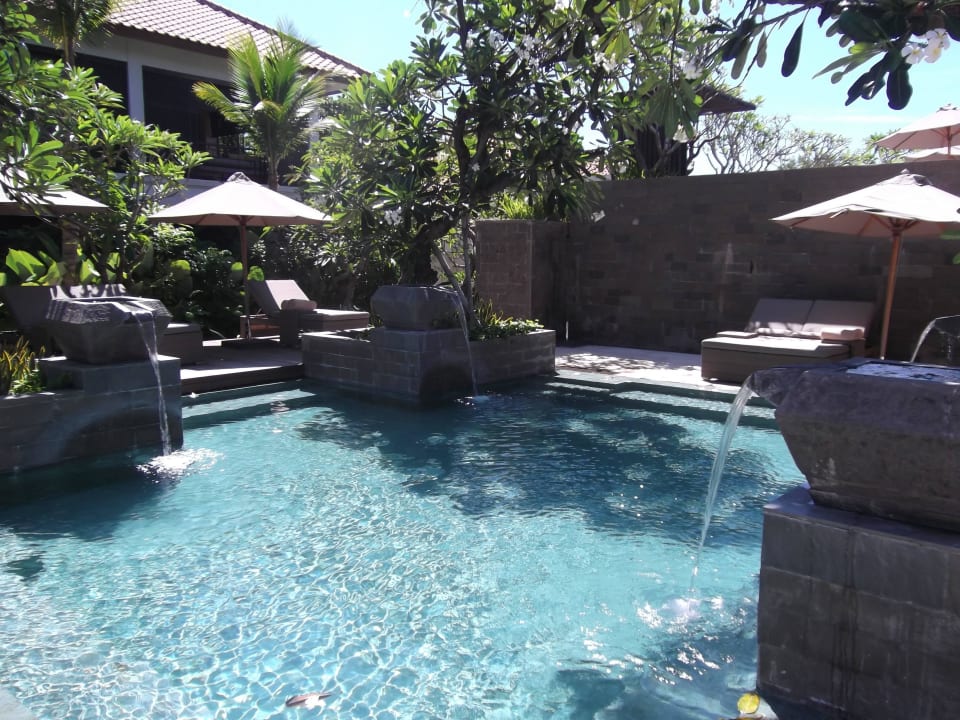 Einer von zwei "Neben-Pools" InterContinental Bali Sanur Resort