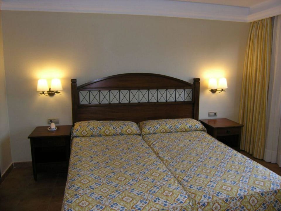 Schlafzimmer der Juniorsuite Alua Suites Fuerteventura