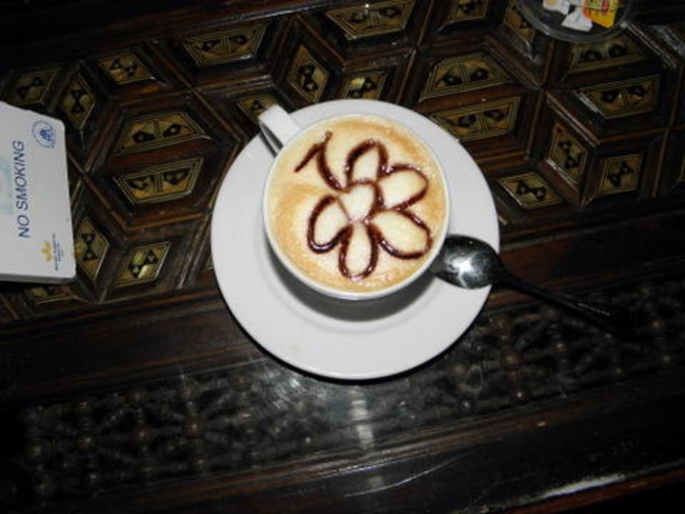 Ozdabianie kawy Pickalbatros Alf Leila Wa Leila Resort - Neverland Hurghada