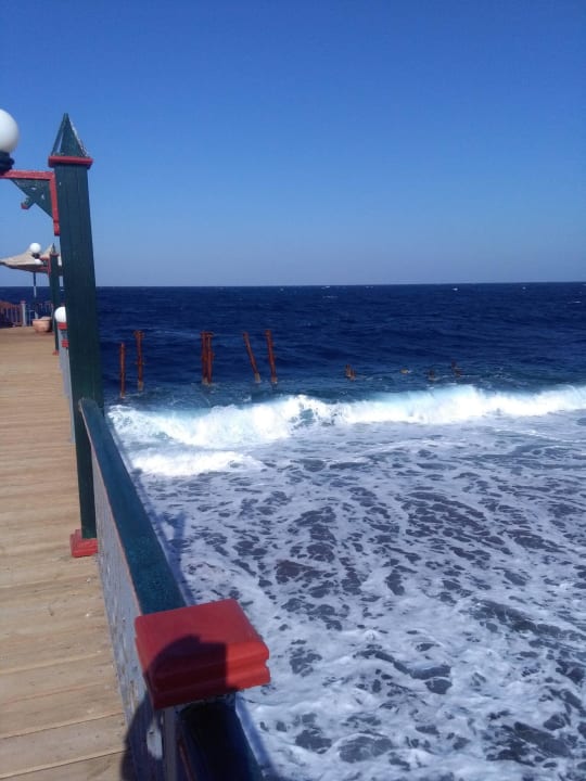 Steg vom Nachbar Hotel Coral Hills Resorts & SPA