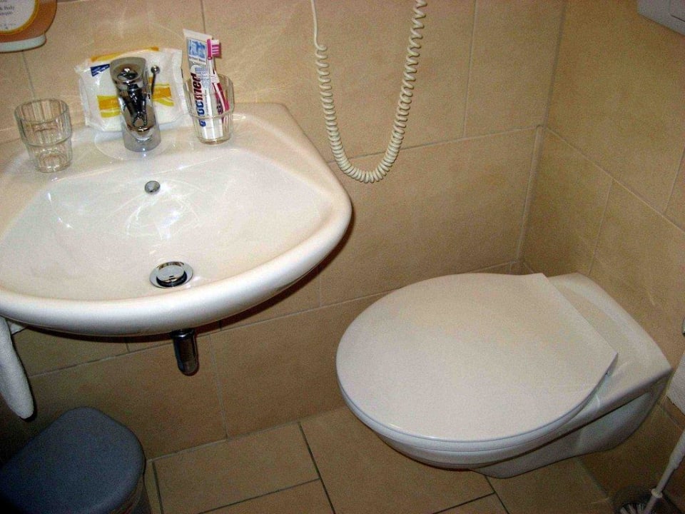 WC und Waschbecken Der schöne Asten - Resort Winterberg