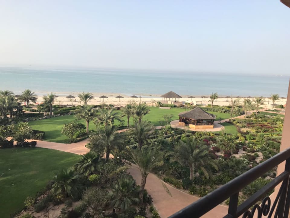 Ausblick Hotel Danat Jebel Dhanna Resort