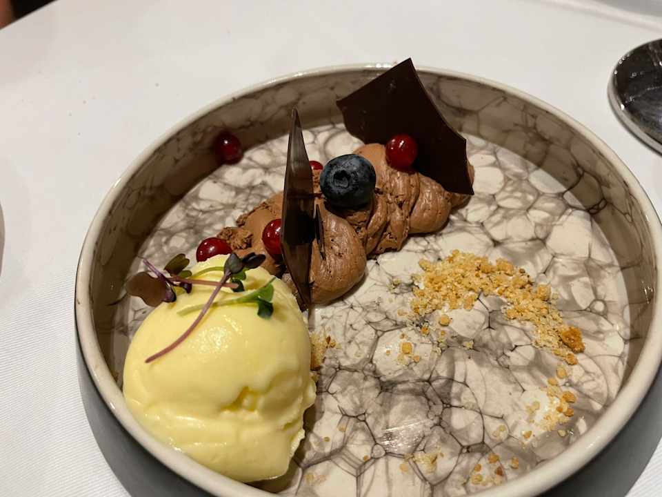 Gastro Acanthus Cennet Barut Collection