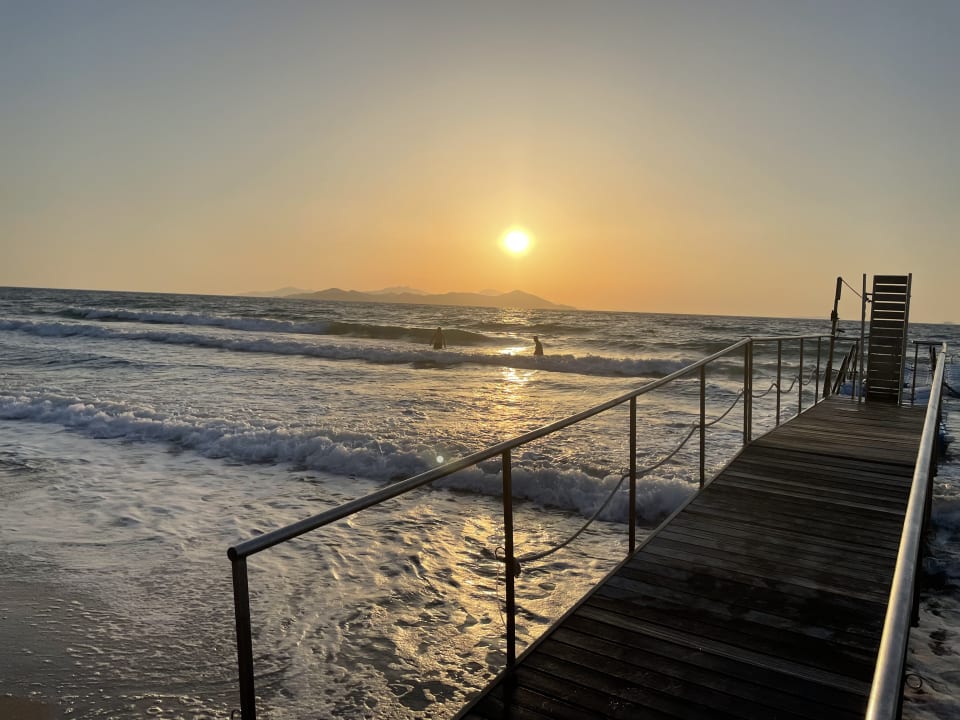 Strand Blue Lagoon Resort