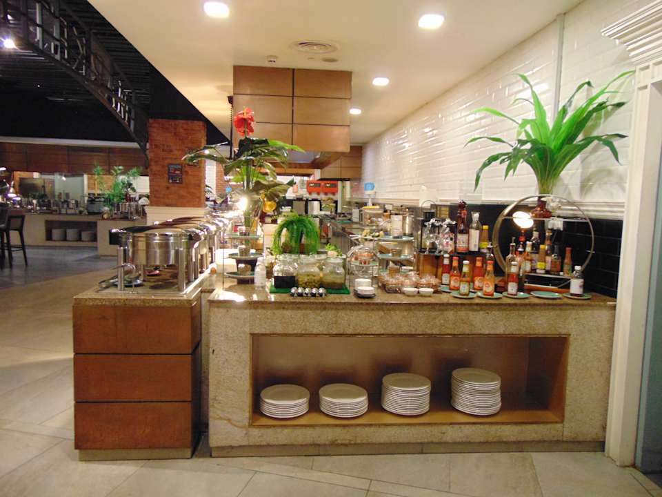 Gastro Movenpick Hotel & Convention Centre KLIA