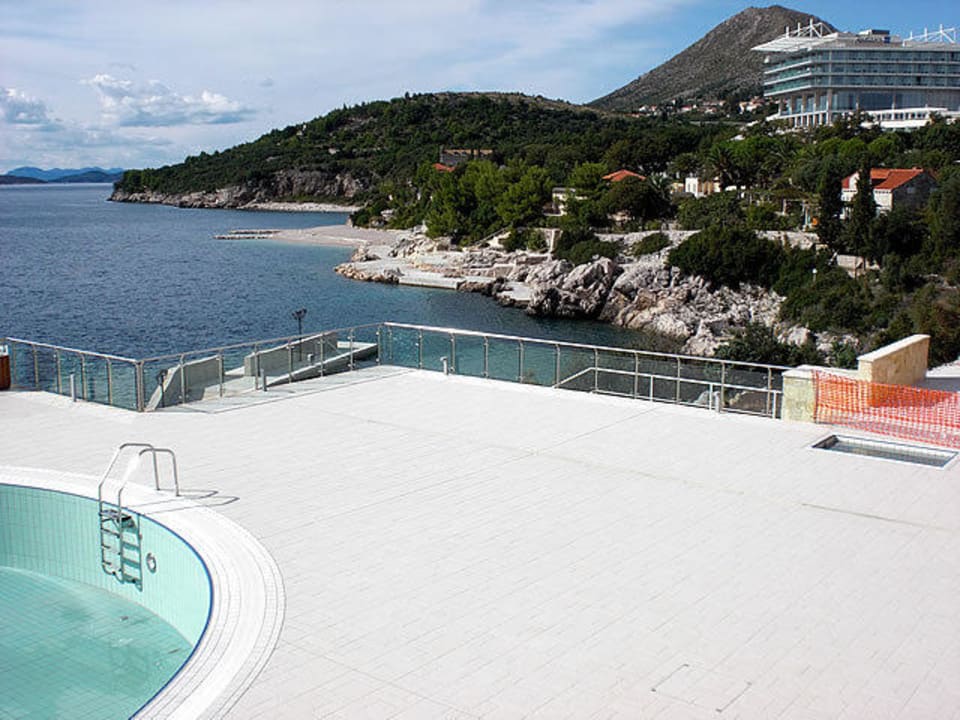 Blick von der Promenade aufs Hotel Sun Gardens Dubrovnik