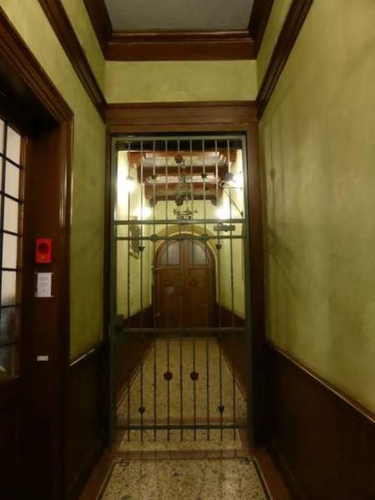 Gesicherter Eingang The Art House