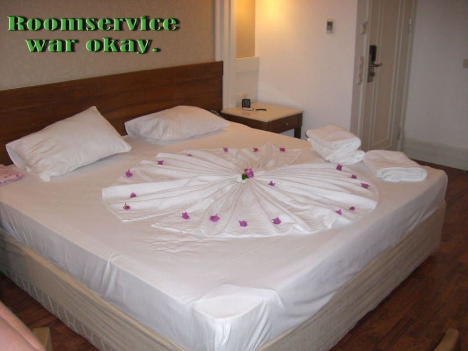 Unser Zimmer Alba Queen Hotel