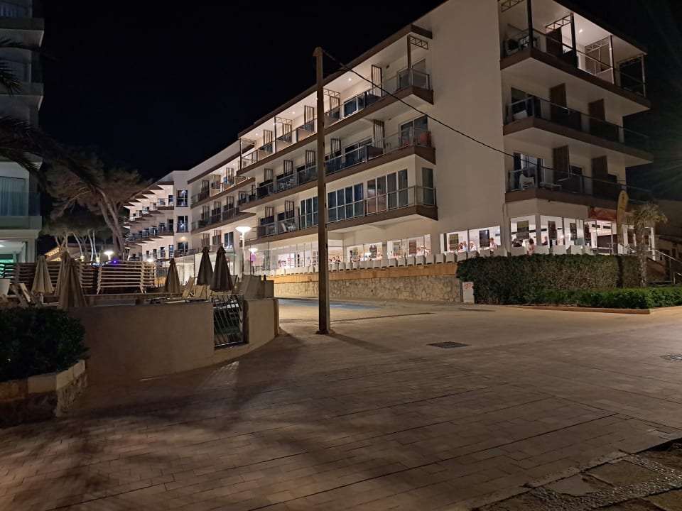 Außenansicht Hotel Clumba