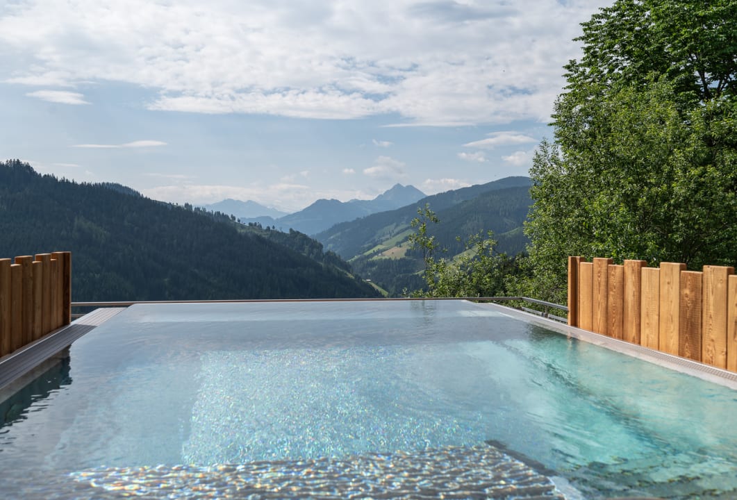 Pool Highking Chalet Grünegg