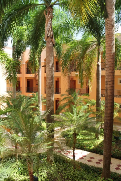 Innenhof der Zimmeranlage (Haus 3) Iberostar Selection Hacienda Dominicus