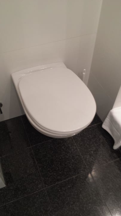 Saubere Toilette Motel One Wien Westbahnhof