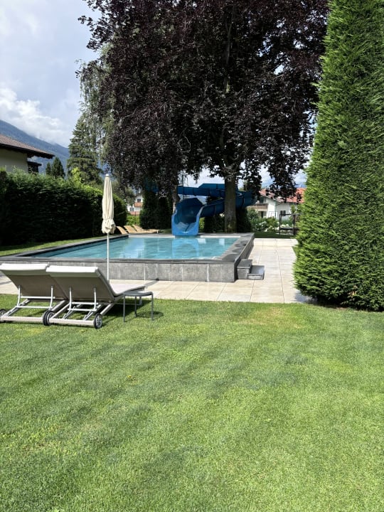Pool Hotel das Paradies