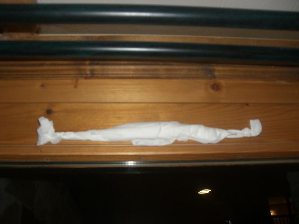 Kaputte Details  Hotel Les Suites du Montana