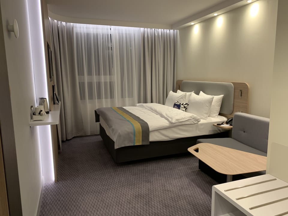 Zimmer Holiday Inn Express Merzig