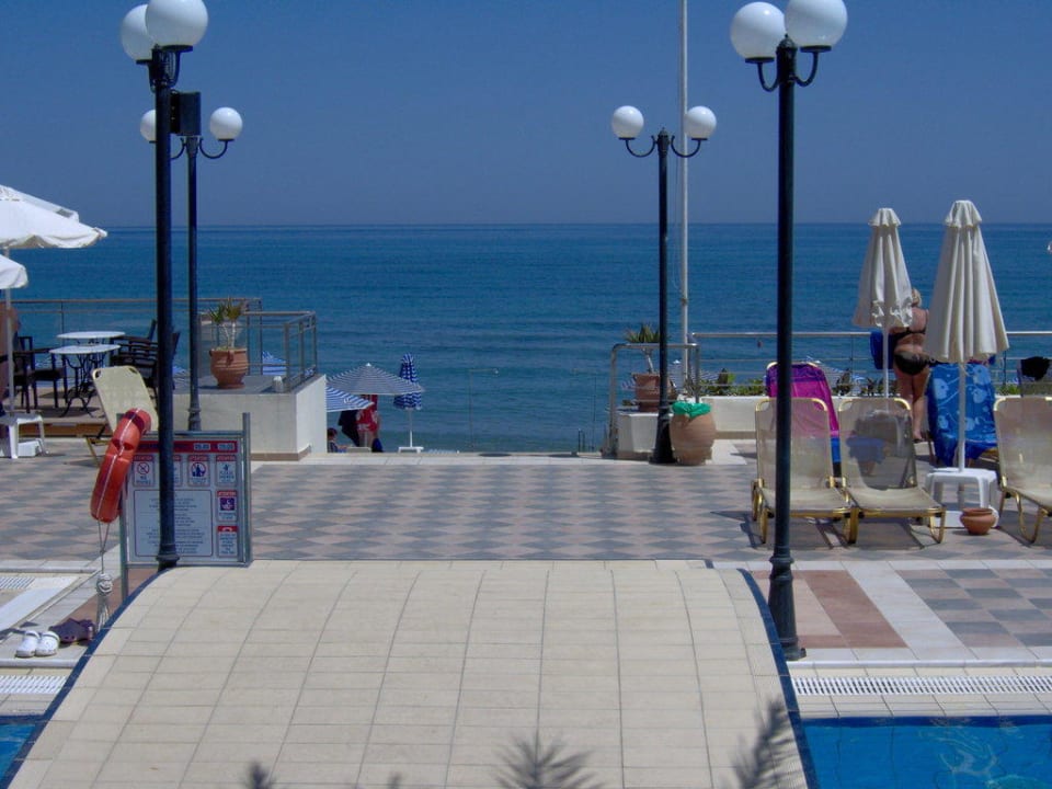 Brücke über den Pool Hydramis Palace Beach Resort